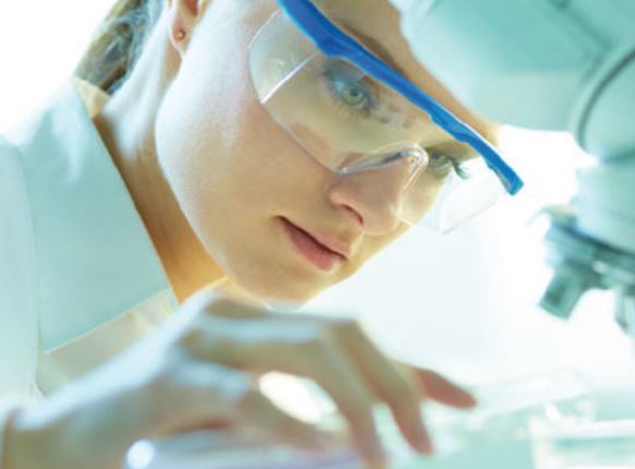 Why Laboratory Personnel Should Be Certified